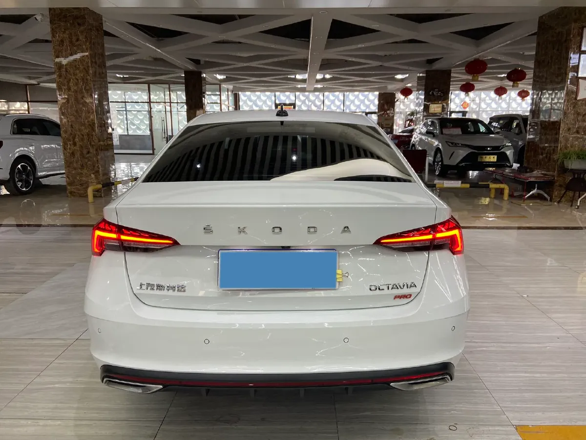 2023 Skoda Octavia 1.4T 150HP L4 7DCT,autocango,china used car exporter,china ev exporter,chinese used car exporter,chinese used ev exporter