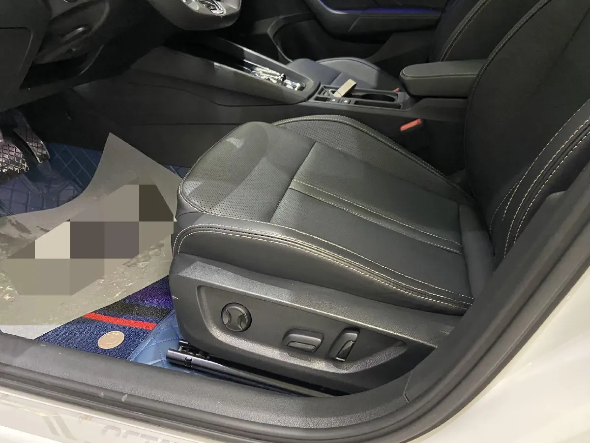 2023 Skoda Octavia 1.4T 150HP L4 7DCT,autocango,china used car exporter,china ev exporter,chinese used car exporter,chinese used ev exporter