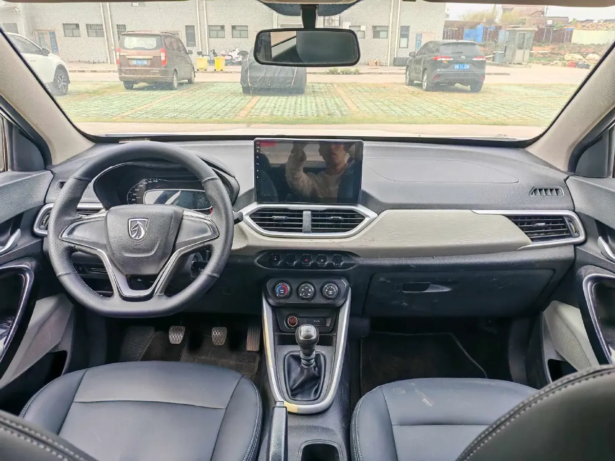 2021 BaoJun 510 1.5L 99HP L4 6MT,autocango,china used car exporter,china ev exporter,chinese used car exporter,chinese used ev exporter