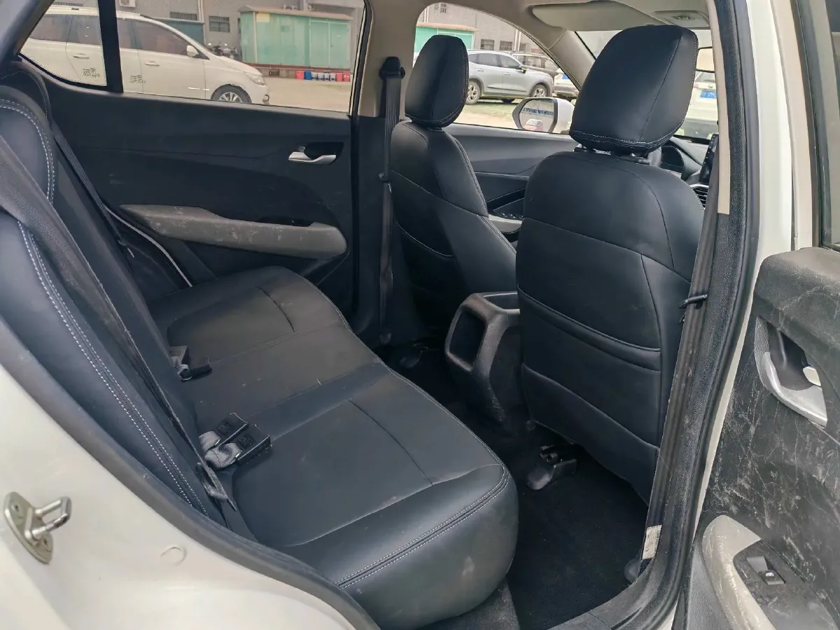 2021 BaoJun 510 1.5L 99HP L4 6MT,autocango,china used car exporter,china ev exporter,chinese used car exporter,chinese used ev exporter