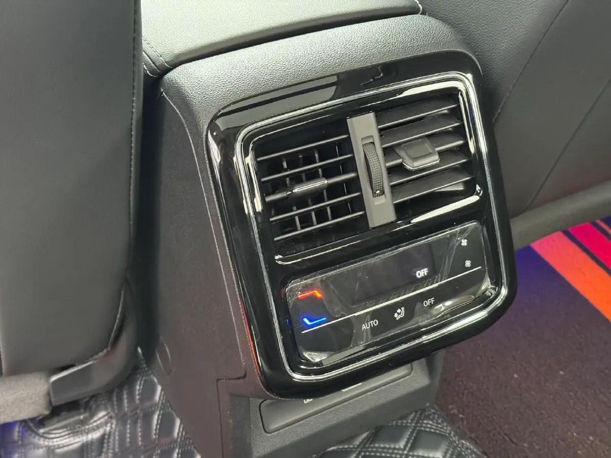 2022 Skoda Kodiak GT 2.0T 186HP L4 7DCT,autocango,china used car exporter,china ev exporter,chinese used car exporter,chinese used ev exporter