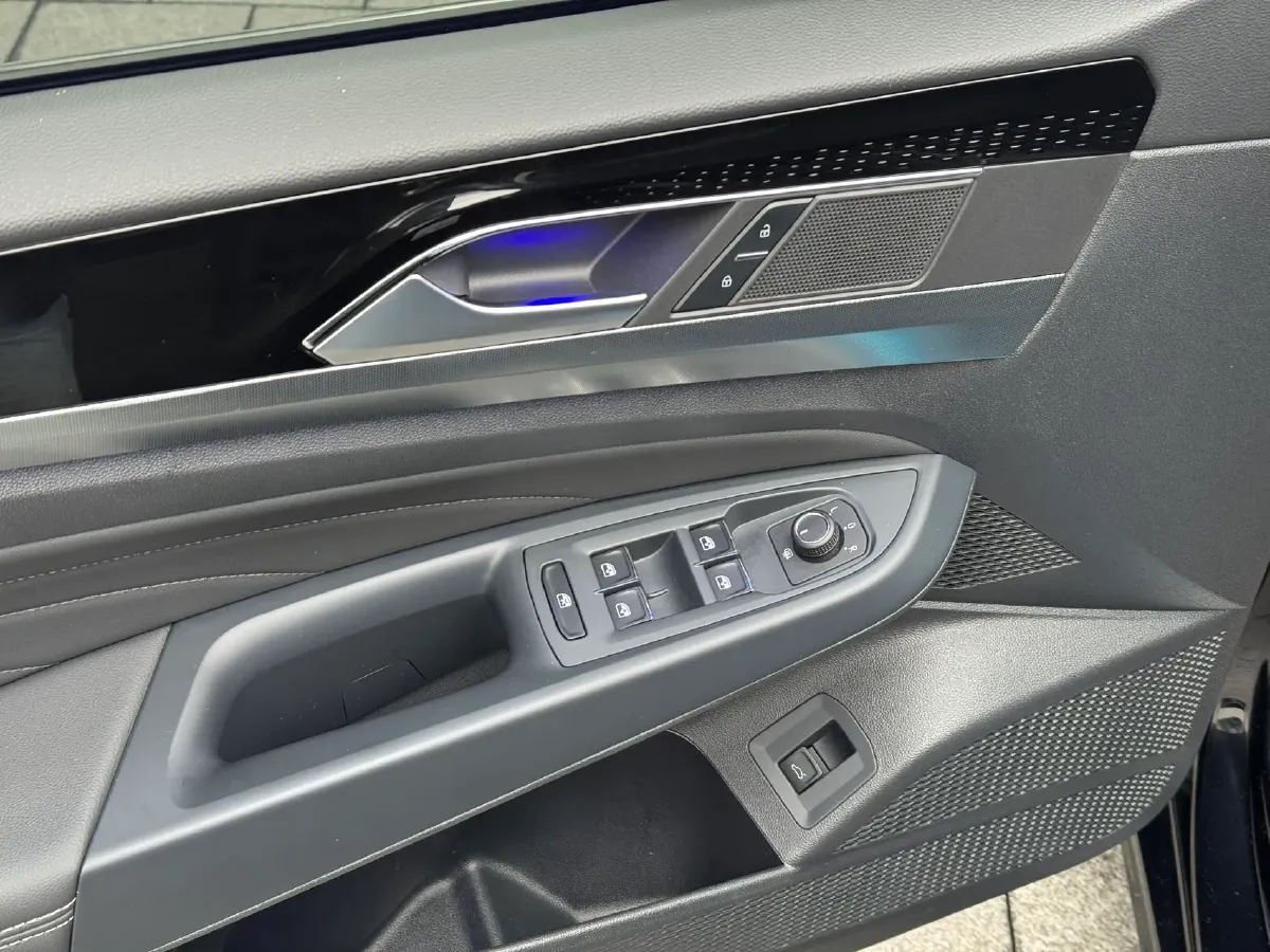 2022 Skoda Kodiak GT 2.0T 186HP L4 7DCT,autocango,china used car exporter,china ev exporter,chinese used car exporter,chinese used ev exporter