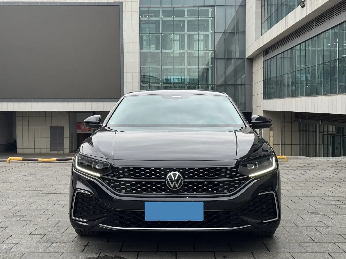 2022 Skoda Kodiak GT 2.0T 186HP L4 7DCT,autocango,china used car exporter,china ev exporter,chinese used car exporter,chinese used ev exporter