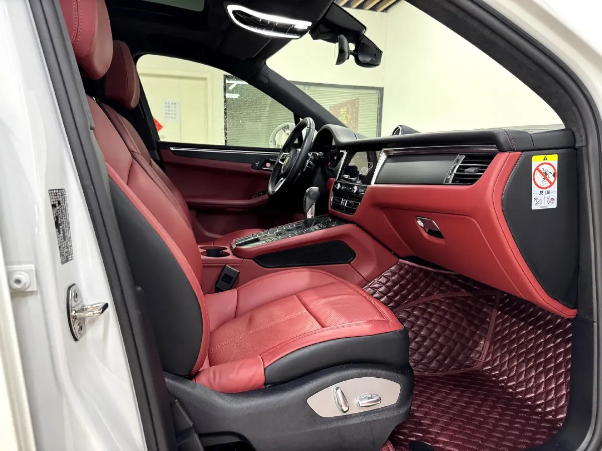 2021 Porsche Macan 2.0T 252HP L4 7DCT,autocango,china used car exporter,china ev exporter,chinese used car exporter,chinese used ev exporter