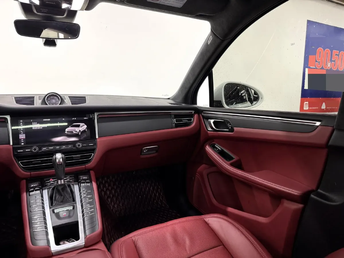 2021 Porsche Macan 2.0T 252HP L4 7DCT,autocango,china used car exporter,china ev exporter,chinese used car exporter,chinese used ev exporter