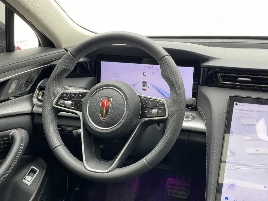 2024 HongQi H5 2.0T 224HP L4 8AT,autocango,china used car exporter,china ev exporter,chinese used car exporter,chinese used ev exporter