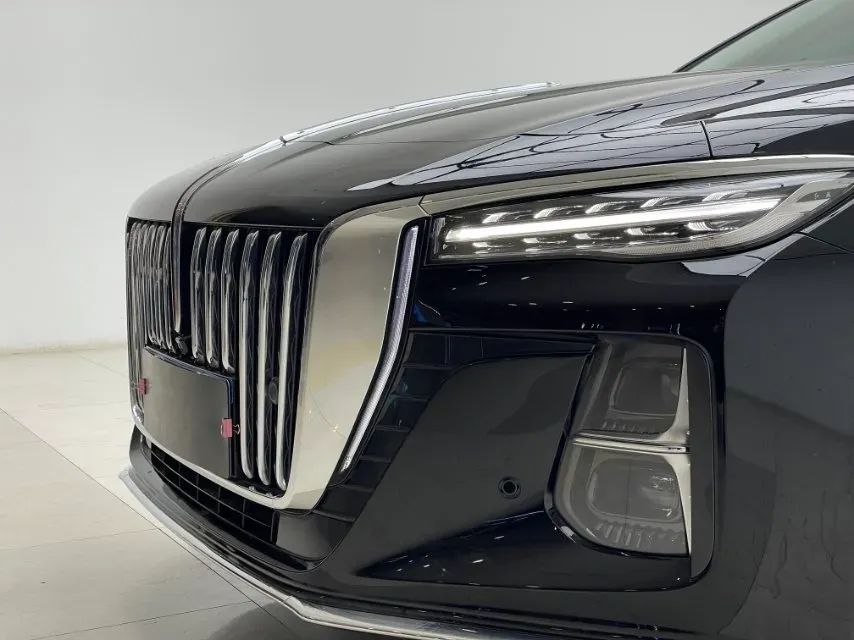 2024 HongQi H5 2.0T 224HP L4 8AT,autocango,china used car exporter,china ev exporter,chinese used car exporter,chinese used ev exporter