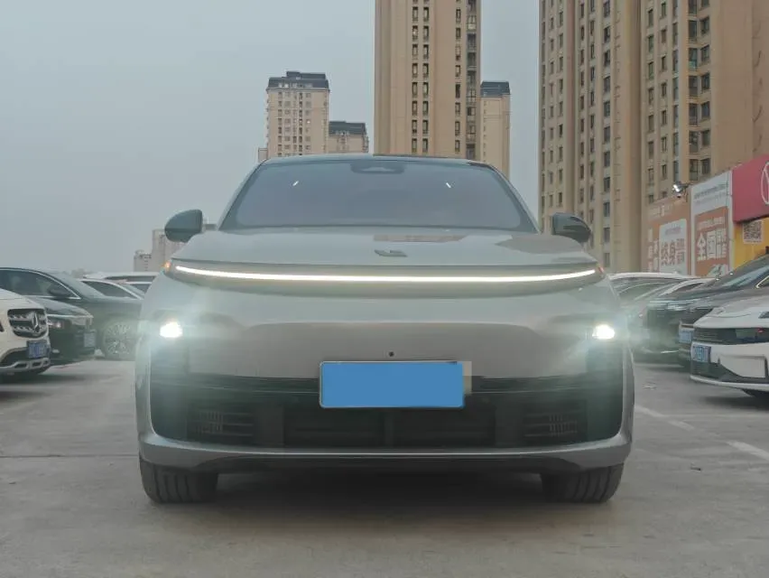 2024 Li L7 Range Extended 154HP REEV 42.8KWH,autocango,china used car exporter,china ev exporter,chinese used car exporter,chinese used ev exporter