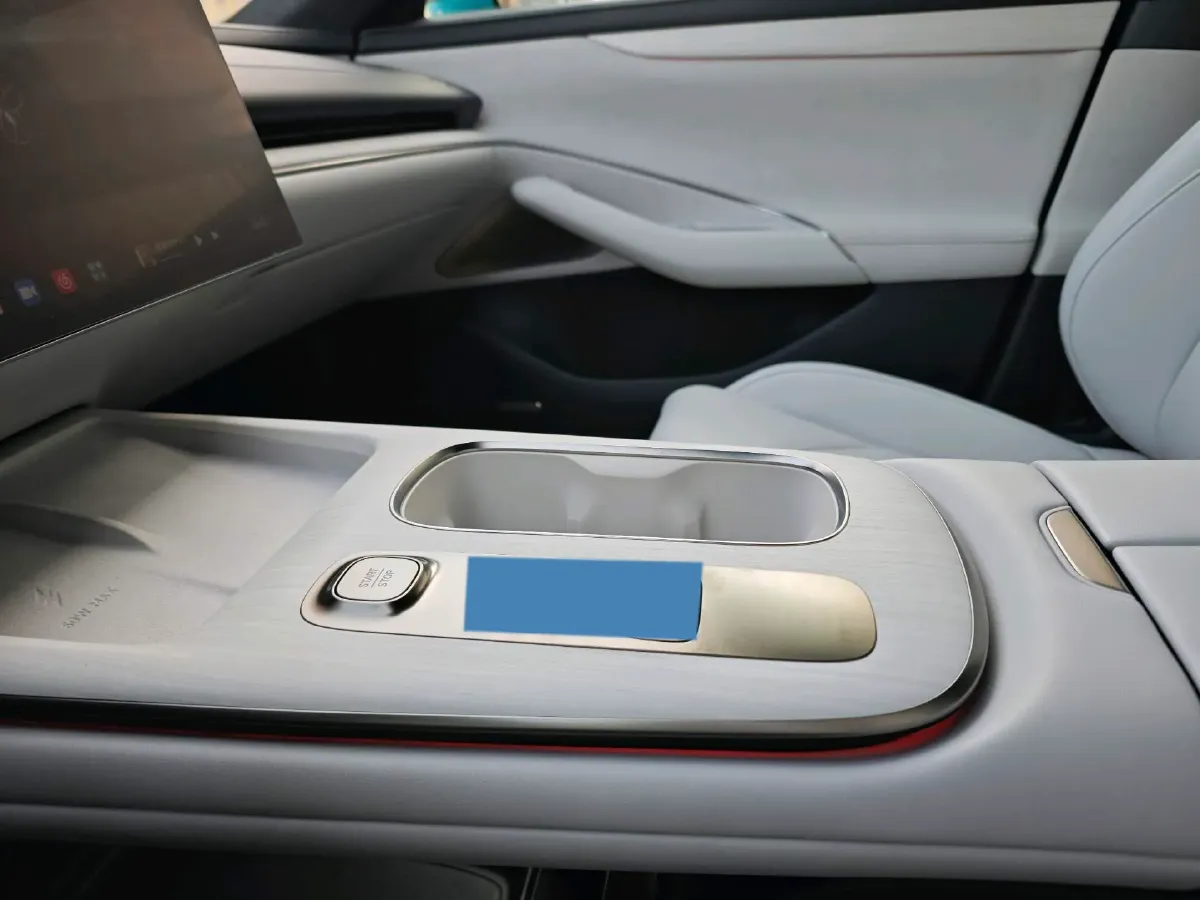 2024 MI SU7 BEV 73.6KWH,autocango,china used car exporter,china ev exporter,chinese used car exporter,chinese used ev exporter