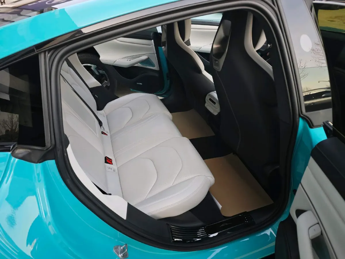 2024 MI SU7 BEV 73.6KWH,autocango,china used car exporter,china ev exporter,chinese used car exporter,chinese used ev exporter