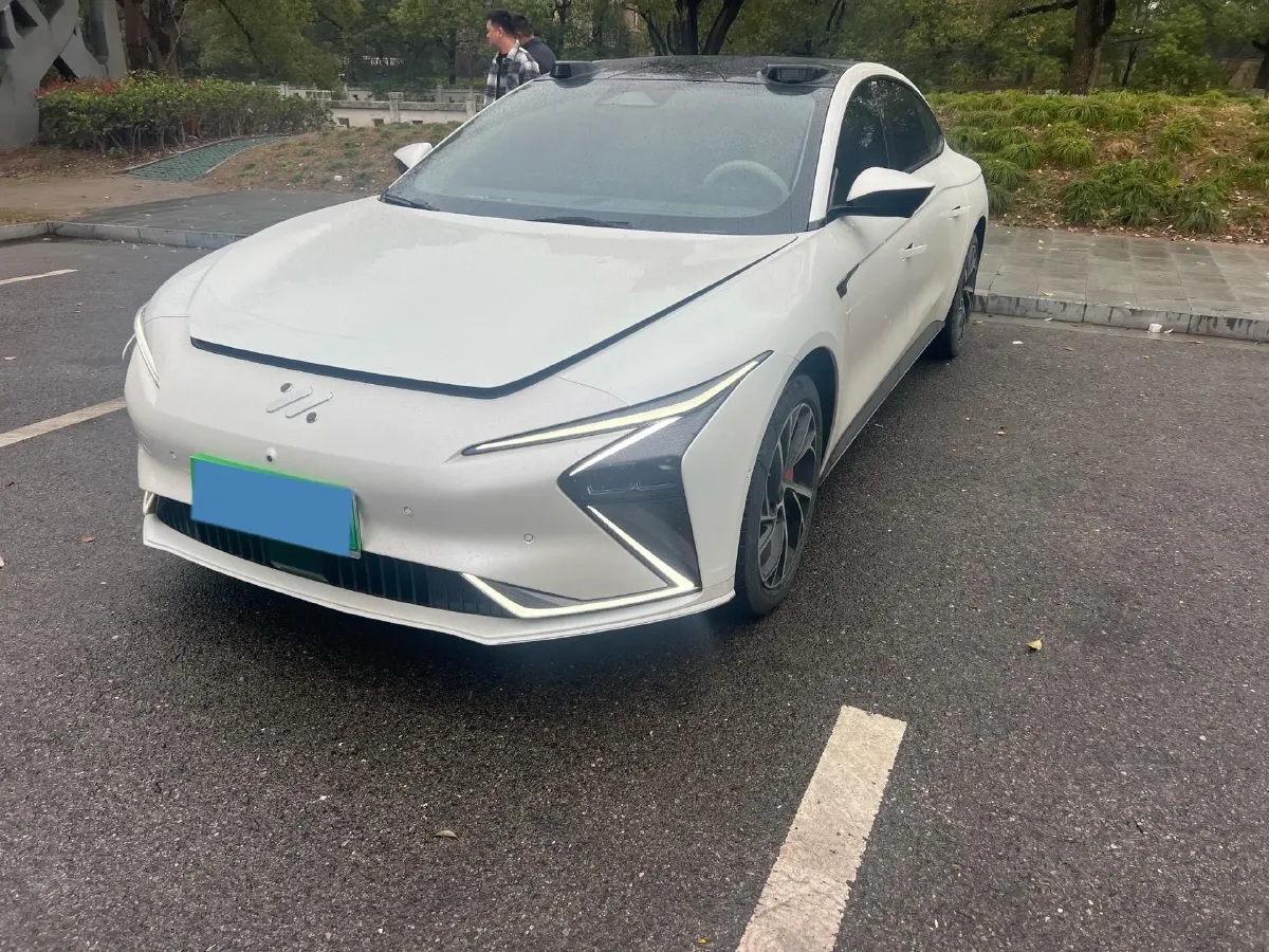 2022 IM L7 BEV 90KWH,autocango,china used car exporter,china ev exporter,chinese used car exporter,chinese used ev exporter