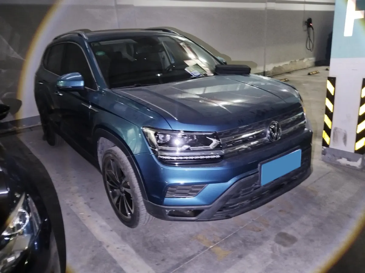 2019 MINI MINI 1.5T 102HP L3 7DCT,autocango,china used car exporter,china ev exporter,chinese used car exporter,chinese used ev exporter