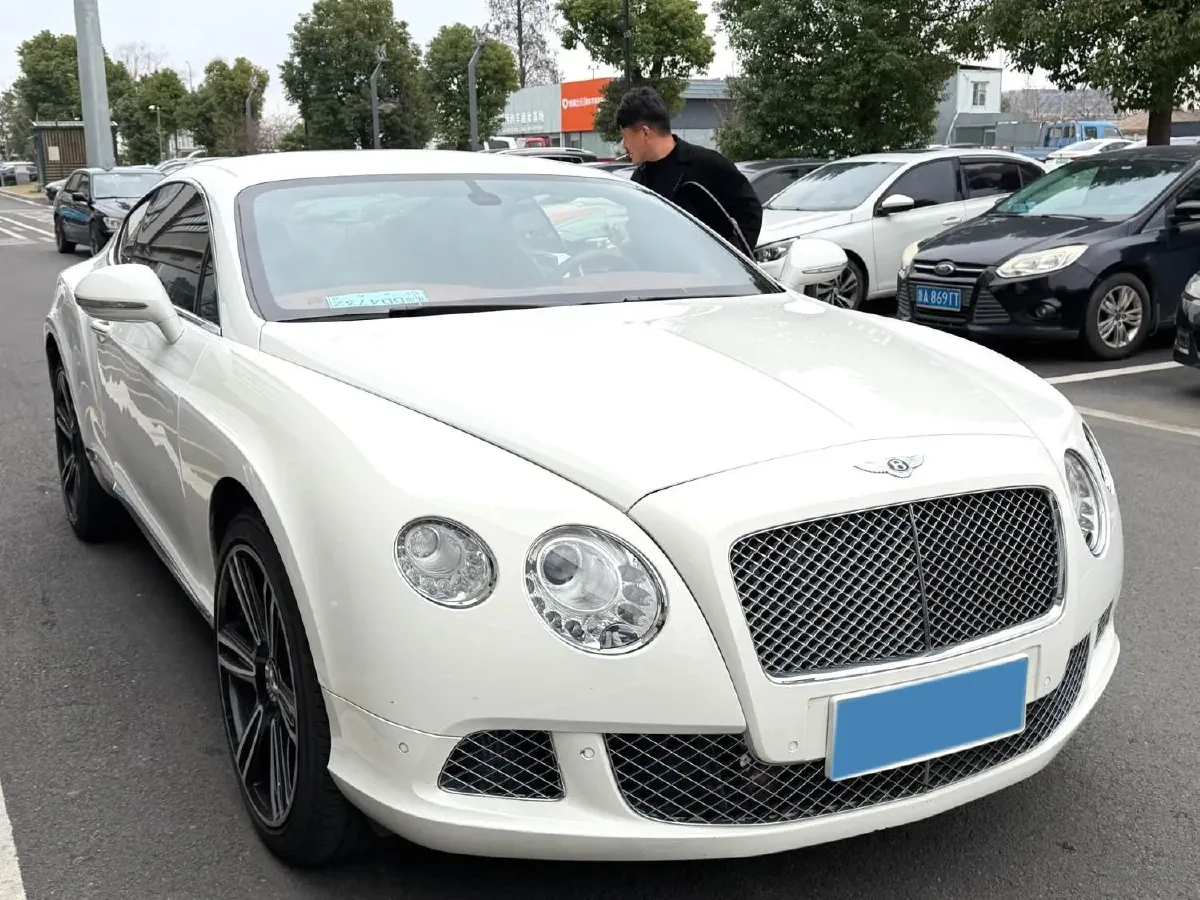 2014 Bentley Continental 6.0T 626HP W12 8AT,autocango,china used car exporter,china ev exporter,chinese used car exporter,chinese used ev exporter