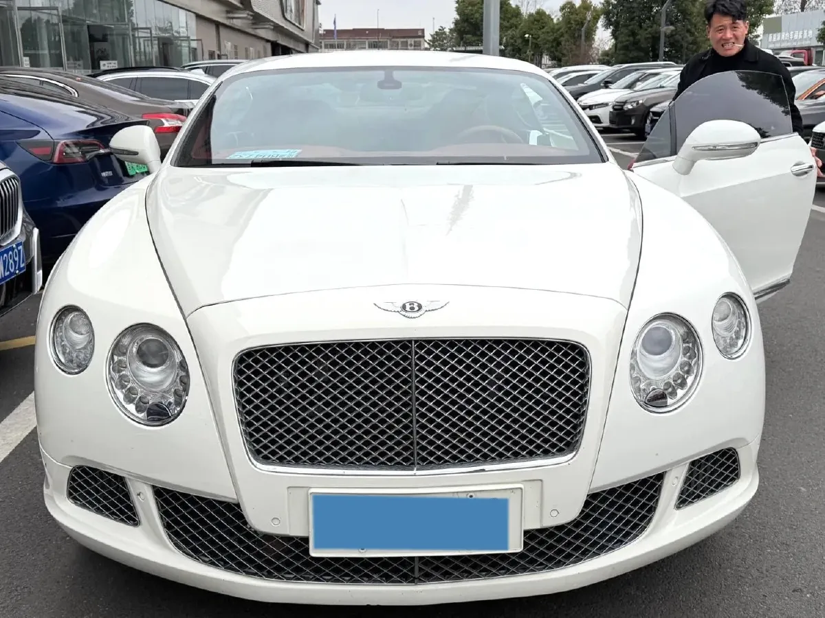 2014 Bentley Continental 6.0T 626HP W12 8AT,autocango,china used car exporter,china ev exporter,chinese used car exporter,chinese used ev exporter