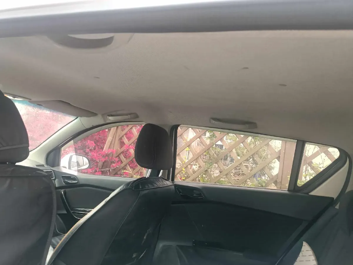 2016 BaoJun 310 1.2L 82HP L4 5MT,autocango,china used car exporter,china ev exporter,chinese used car exporter,chinese used ev exporter