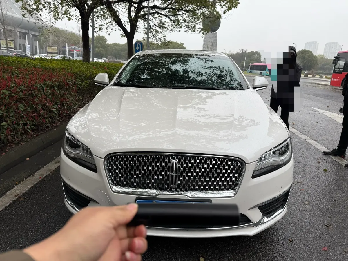 2017 Lincoln MKZ 2.0T 203HP L4 6AT,autocango,china used car exporter,china ev exporter,chinese used car exporter,chinese used ev exporter