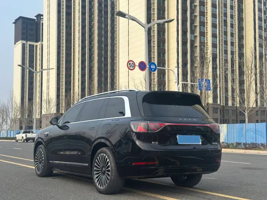 2025 AITO AITO M9 REEV 160HP REEV 52KWH,autocango,china used car exporter,china ev exporter,chinese used car exporter,chinese used ev exporter