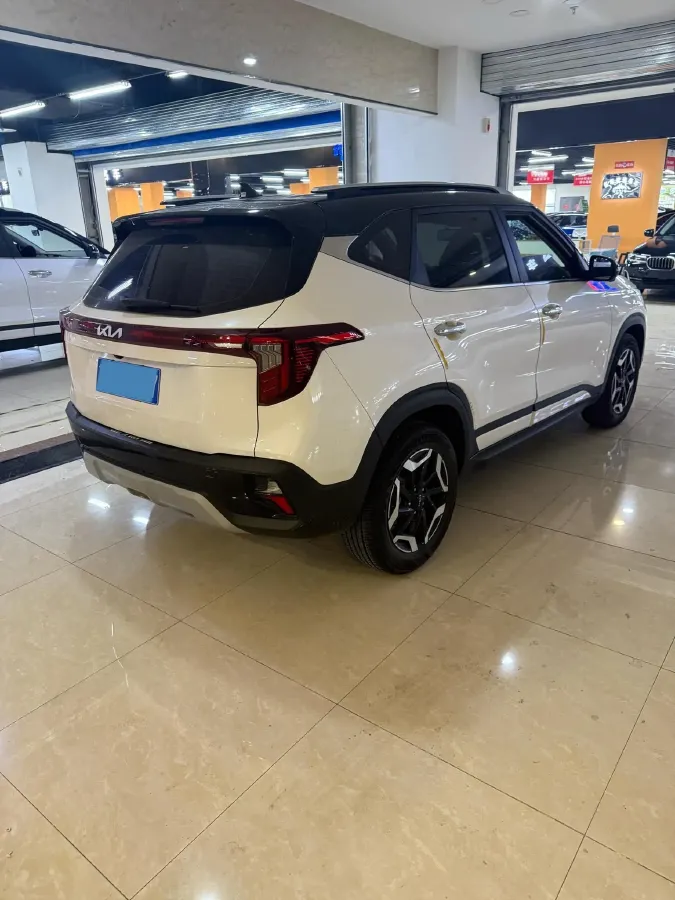 2023 Kia Seltos 1.5L 115HP L4 CVT,autocango,china used car exporter,china ev exporter,chinese used car exporter,chinese used ev exporter