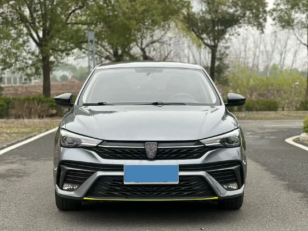 2021 Roewe i5 1.5L 120HP L4 5MT,autocango,china used car exporter,china ev exporter,chinese used car exporter,chinese used ev exporter