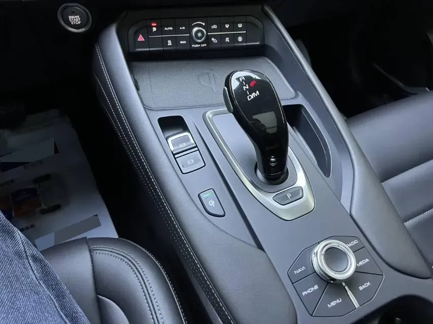 2019 Haval F7 2.0T 197HP L4 7DCT,autocango,china used car exporter,china ev exporter,chinese used car exporter,chinese used ev exporter