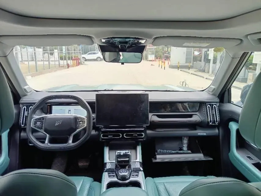 2025 Jetour Traveller 2.0T 254HP L4 7DCT,autocango,china used car exporter,china ev exporter,chinese used car exporter,chinese used ev exporter