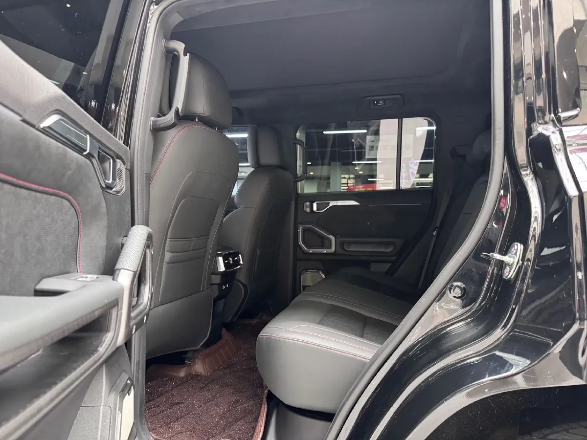 2023 Jetour Traveller 2.0T 254HP L4 7DCT,autocango,china used car exporter,china ev exporter,chinese used car exporter,chinese used ev exporter