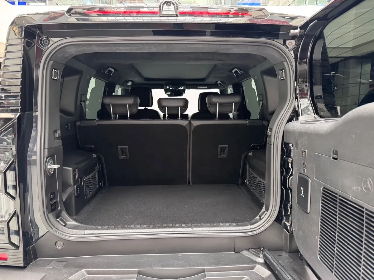 2023 Jetour Traveller 2.0T 254HP L4 7DCT,autocango,china used car exporter,china ev exporter,chinese used car exporter,chinese used ev exporter