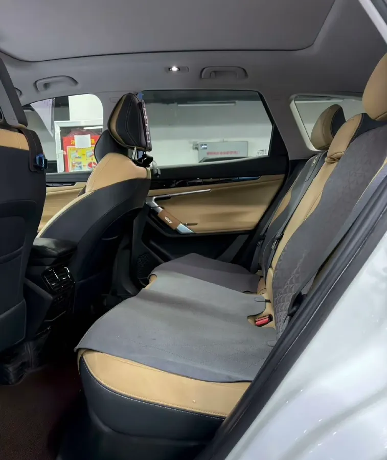 2024 Geely StarRay 1.5T 181HP L4 7DCT,autocango,china used car exporter,china ev exporter,chinese used car exporter,chinese used ev exporter