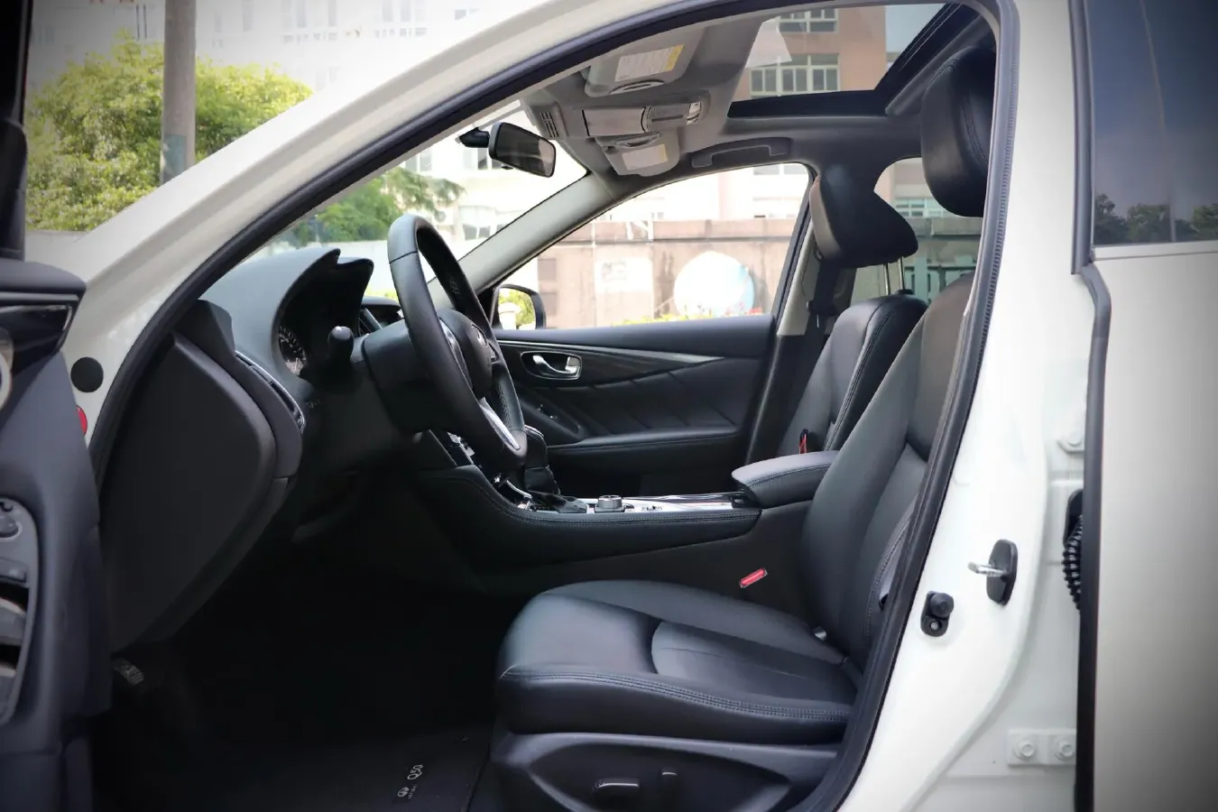 2018 MAXUS G10 2.0T 224HP L4 6AT,autocango,china used car exporter,china ev exporter,chinese used car exporter,chinese used ev exporter