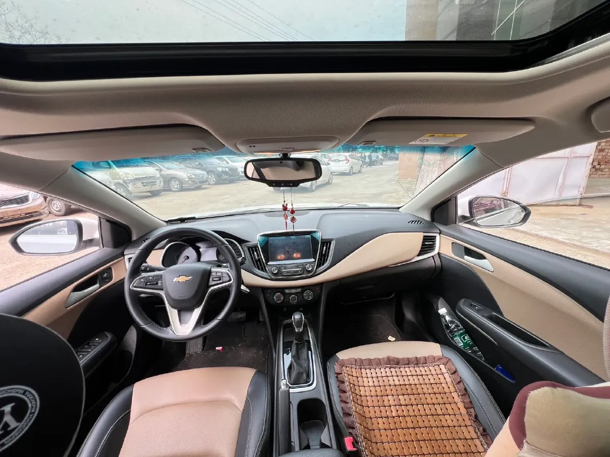 2020 Chevrolet Monza 1.5L 113HP L4 6AT,autocango,china used car exporter,china ev exporter,chinese used car exporter,chinese used ev exporter