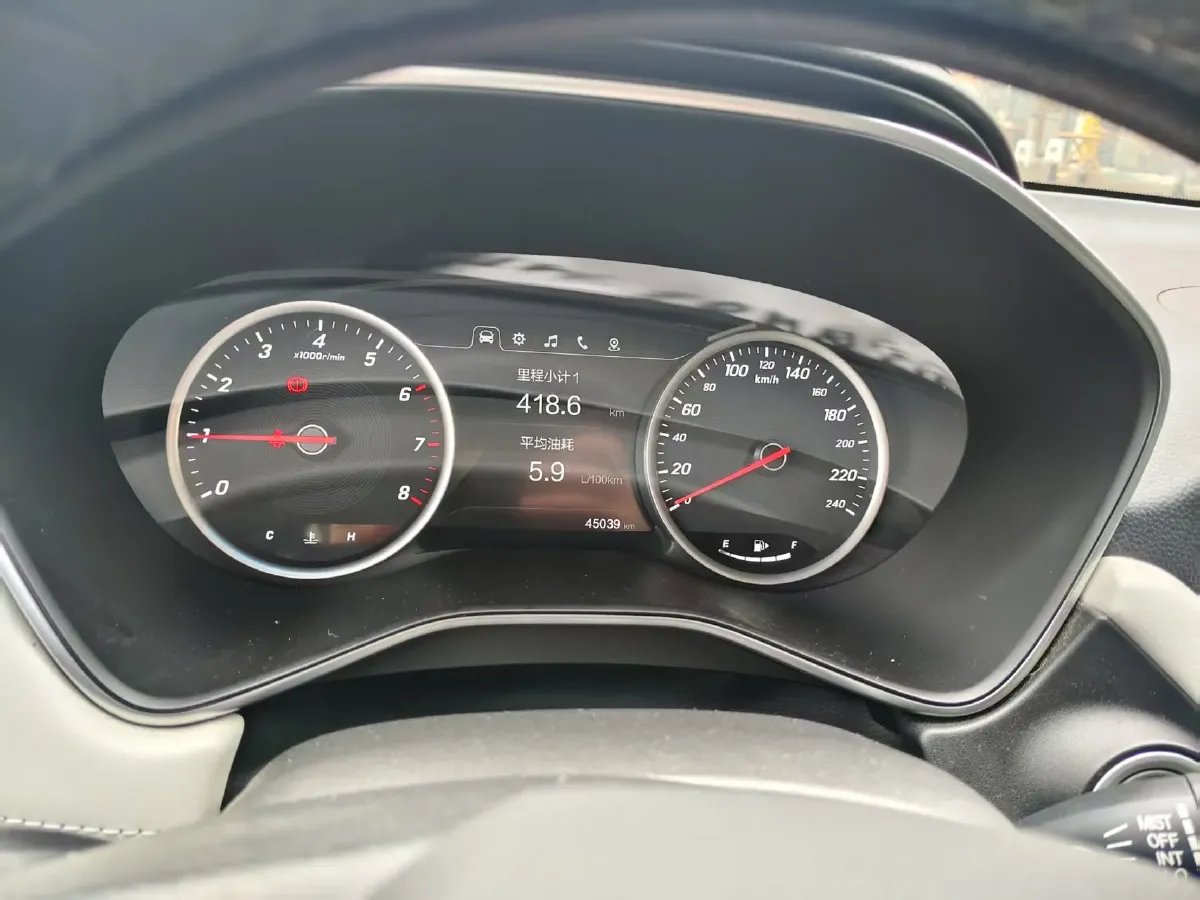 2018 BaoJun 530 1.5T 150HP L4 6MT,autocango,china used car exporter,china ev exporter,chinese used car exporter,chinese used ev exporter