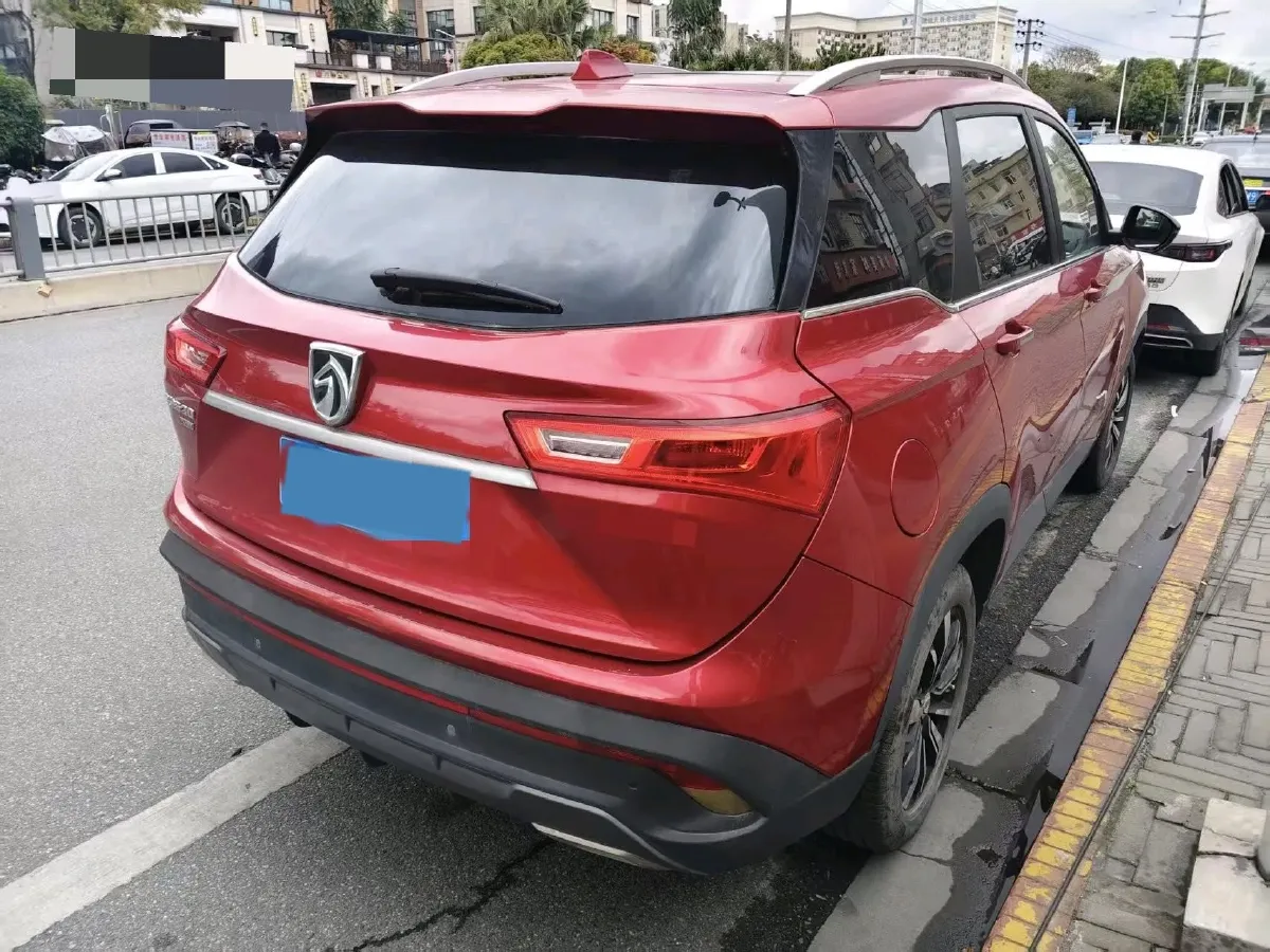 2018 BaoJun 530 1.5T 150HP L4 6MT,autocango,china used car exporter,china ev exporter,chinese used car exporter,chinese used ev exporter