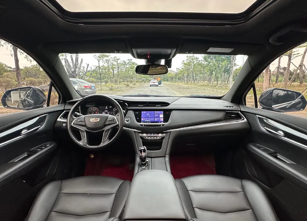 2022 Cadillac XT5 2.0T 237HP L4 9AT,autocango,china used car exporter,china ev exporter,chinese used car exporter,chinese used ev exporter