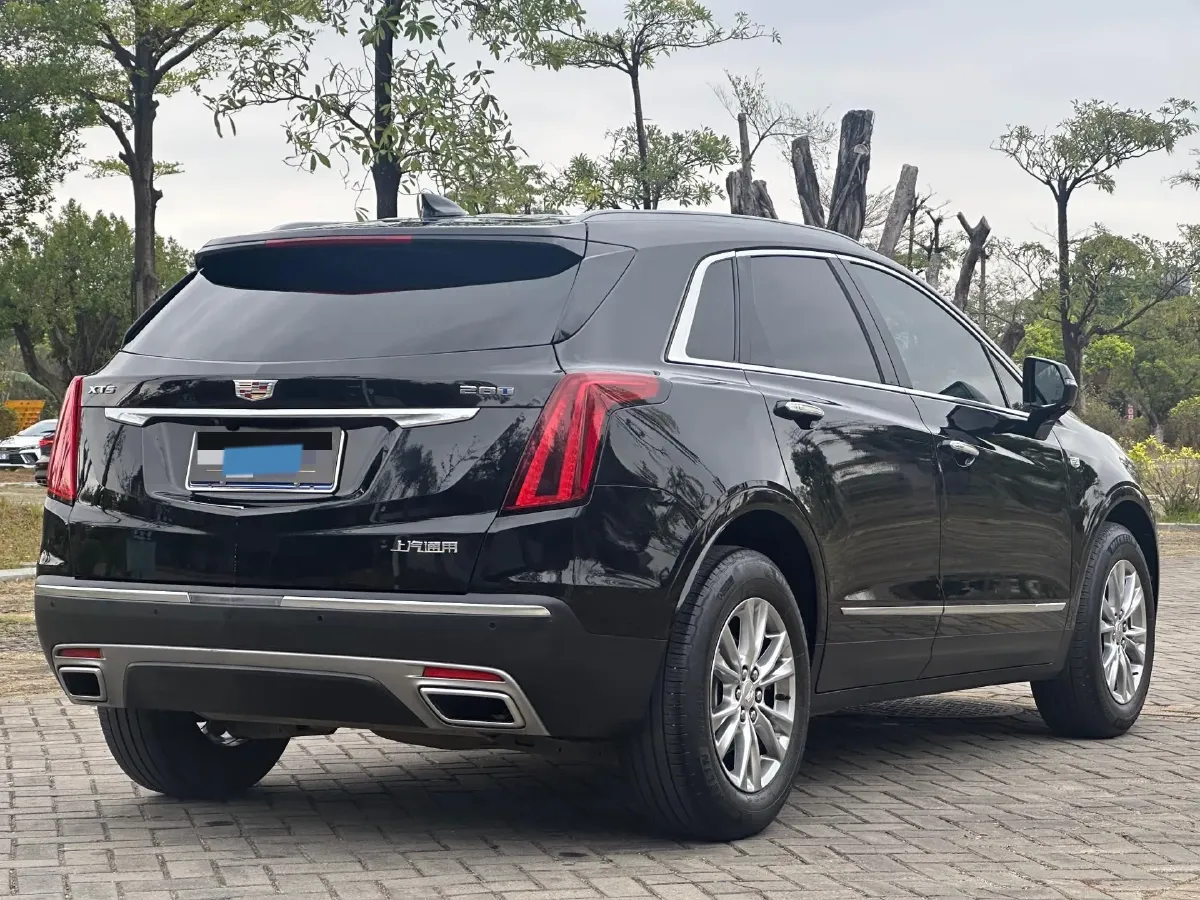 2022 Cadillac XT5 2.0T 237HP L4 9AT,autocango,china used car exporter,china ev exporter,chinese used car exporter,chinese used ev exporter