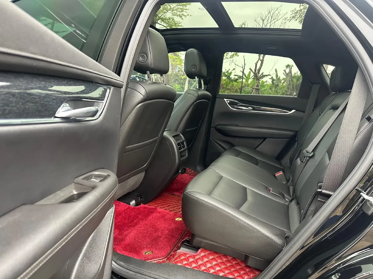 2022 Cadillac XT5 2.0T 237HP L4 9AT,autocango,china used car exporter,china ev exporter,chinese used car exporter,chinese used ev exporter