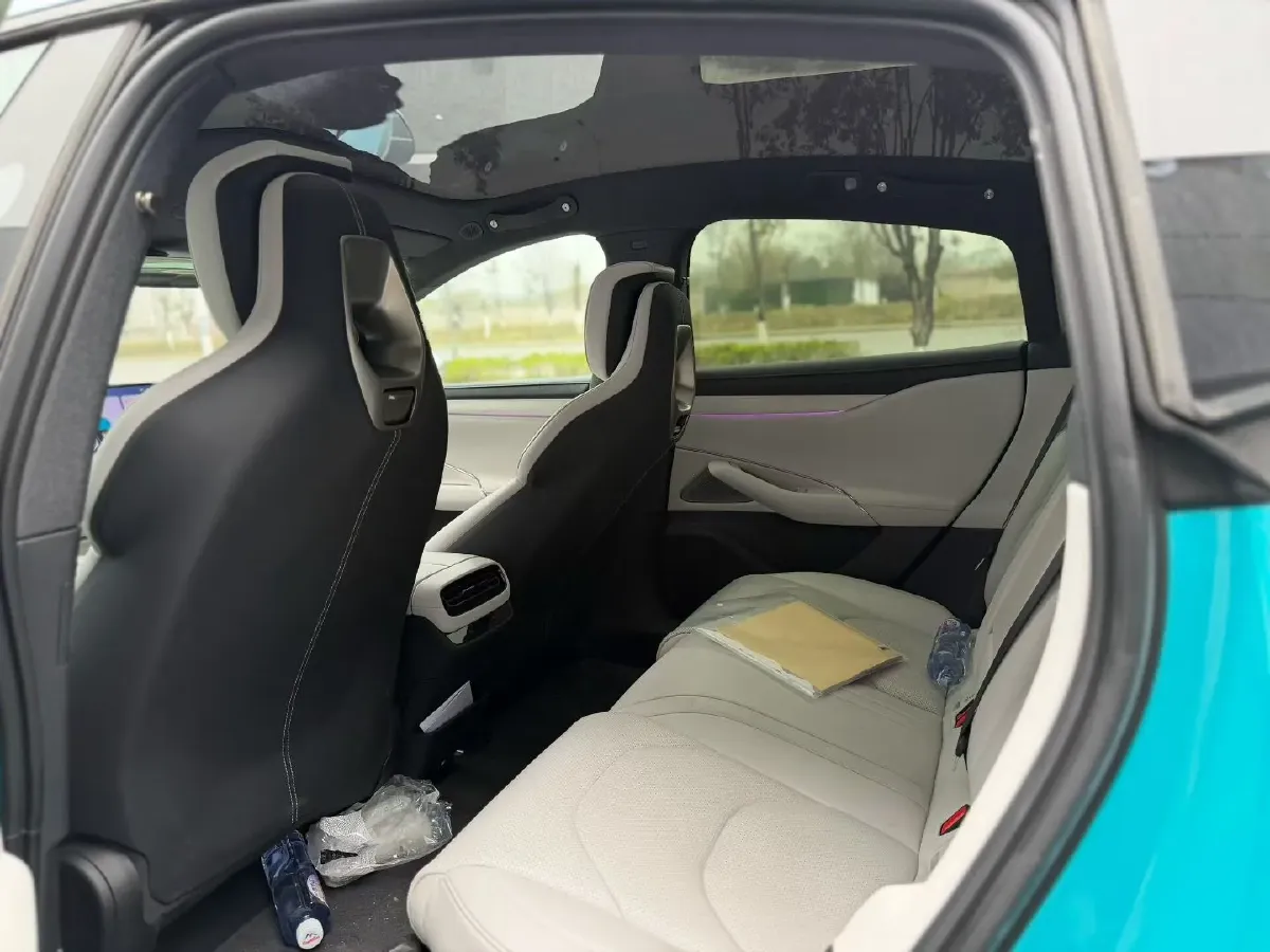 2024 MI SU7 BEV 94.3KWH,autocango,china used car exporter,china ev exporter,chinese used car exporter,chinese used ev exporter