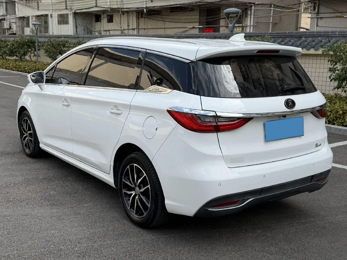 2017 BYD Song MAX 1.5T 154HP L4 6DCT,autocango,china used car exporter,china ev exporter,chinese used car exporter,chinese used ev exporter