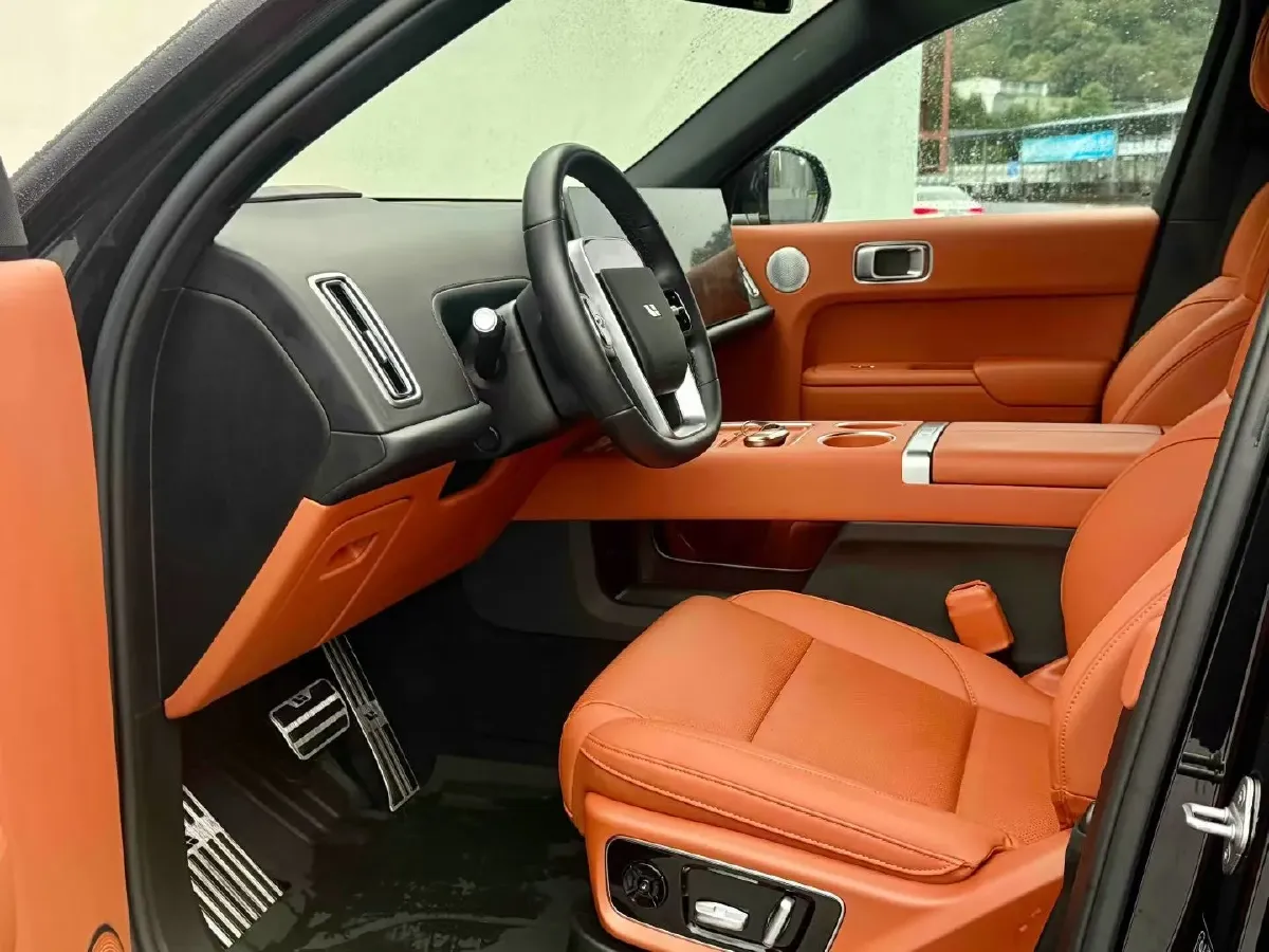 2024 Li L8 Range Extended 154HP REEV 42.8KWH,autocango,china used car exporter,china ev exporter,chinese used car exporter,chinese used ev exporter