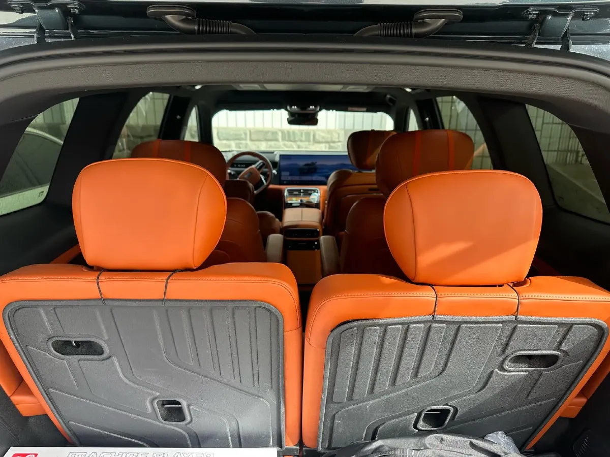 2025 Volkswagen Tiguan L 2.0T 220HP L4 7DCT,autocango,china used car exporter,china ev exporter,chinese used car exporter,chinese used ev exporter