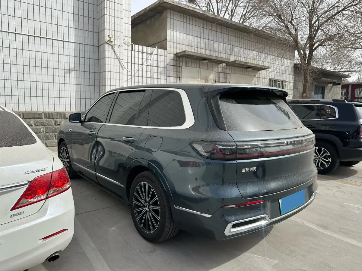 2025 Volkswagen Tiguan L 2.0T 220HP L4 7DCT,autocango,china used car exporter,china ev exporter,chinese used car exporter,chinese used ev exporter