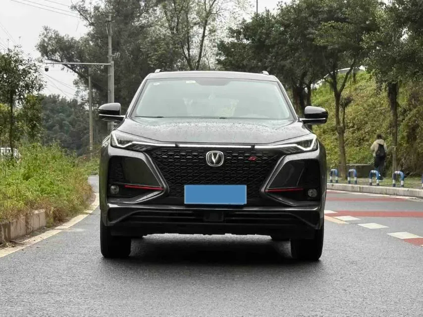 2021 ChangAn CS75 Plus 2.0T 233HP L4 8AT,autocango,china used car exporter,china ev exporter,chinese used car exporter,chinese used ev exporter