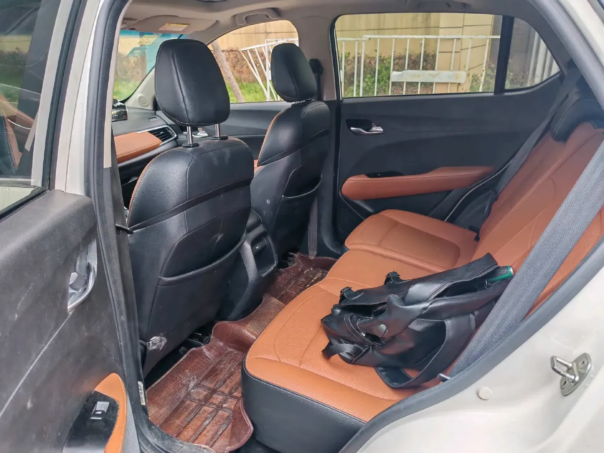 2017 BaoJun 510 1.5L 112HP L4 6MT,autocango,china used car exporter,china ev exporter,chinese used car exporter,chinese used ev exporter