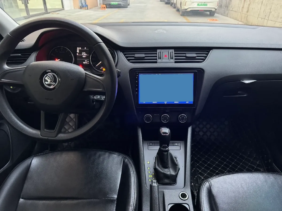 2017 Skoda Octavia 1.6L 110HP L4 6AT,autocango,china used car exporter,china ev exporter,chinese used car exporter,chinese used ev exporter