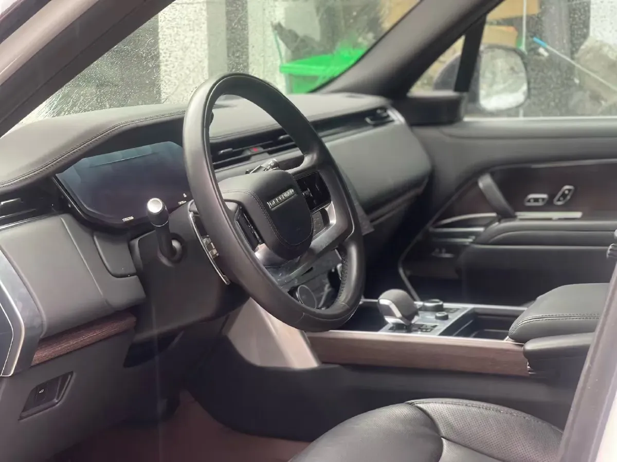 2024 Land Rover Range Rover 3.0T 400HP L6 8AT,autocango,china used car exporter,china ev exporter,chinese used car exporter,chinese used ev exporter