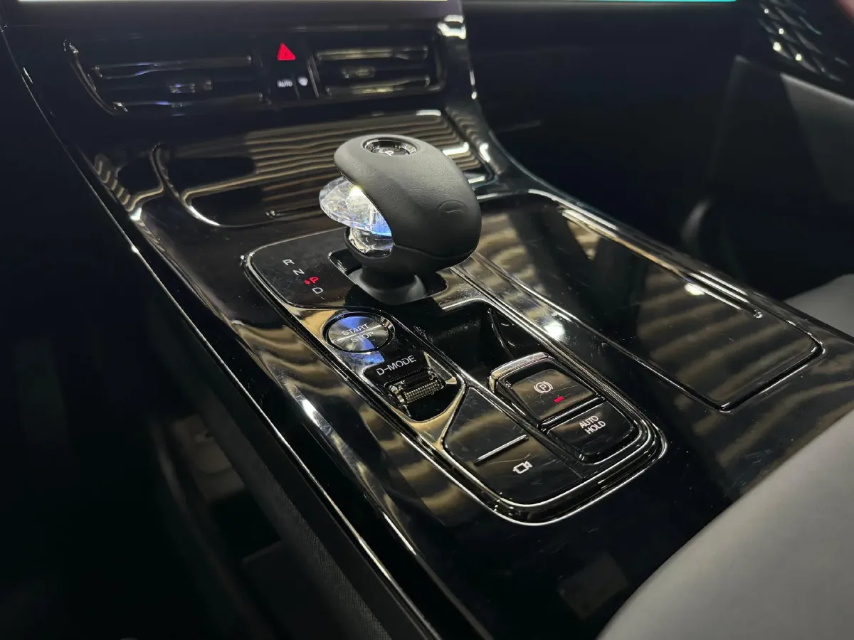 2023 GAC Trumpchi M8 2.0T 252HP L4 8AT,autocango,china used car exporter,china ev exporter,chinese used car exporter,chinese used ev exporter