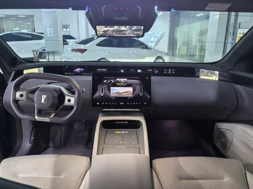 2025 Avatr 12 1.5T 156HP L4 REEV 39.05KWH,autocango,china used car exporter,china ev exporter,chinese used car exporter,chinese used ev exporter