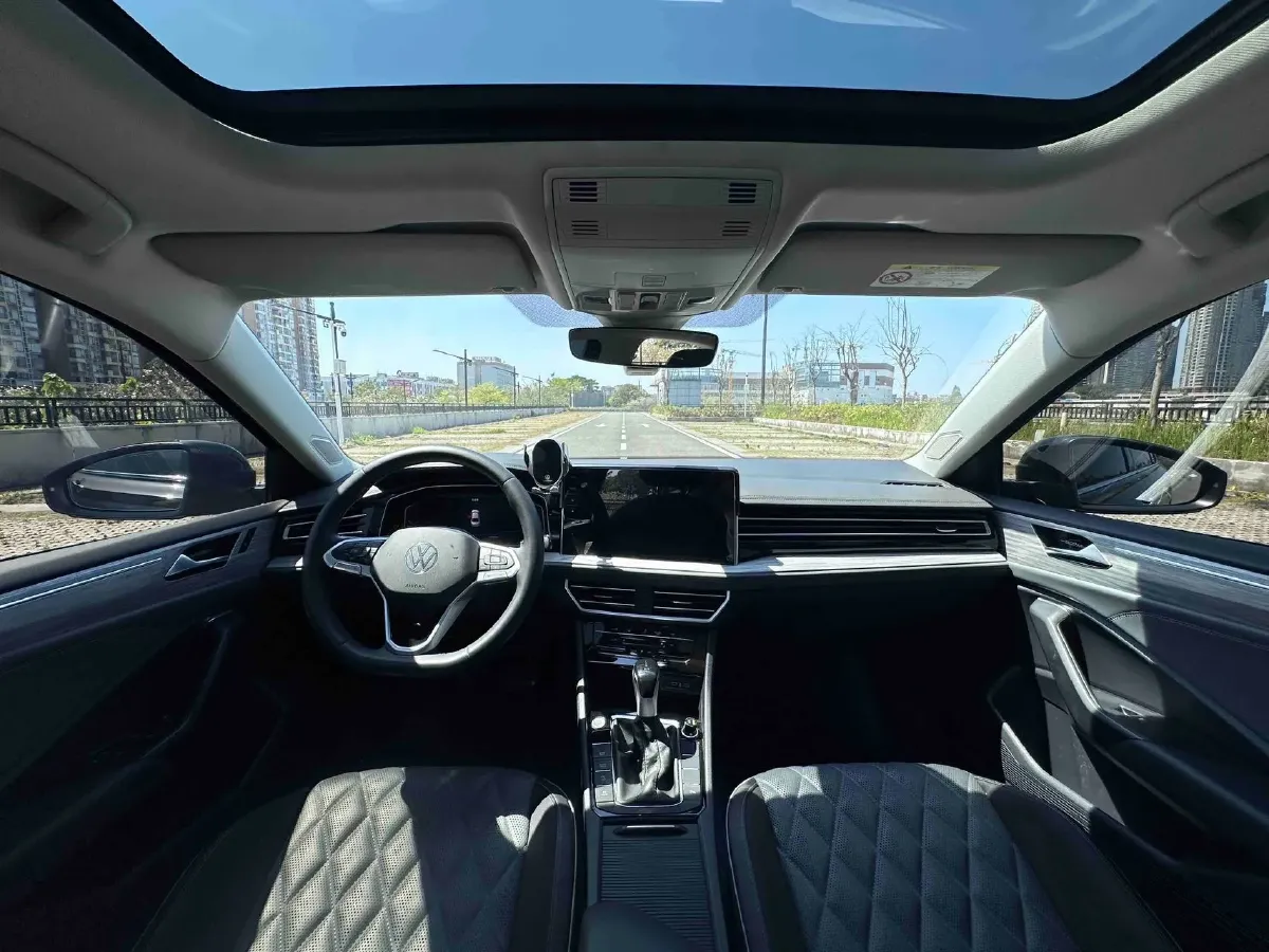 2023 Volkswagen Sagitar 1.5T 160HP L4 7DCT,autocango,china used car exporter,china ev exporter,chinese used car exporter,chinese used ev exporter