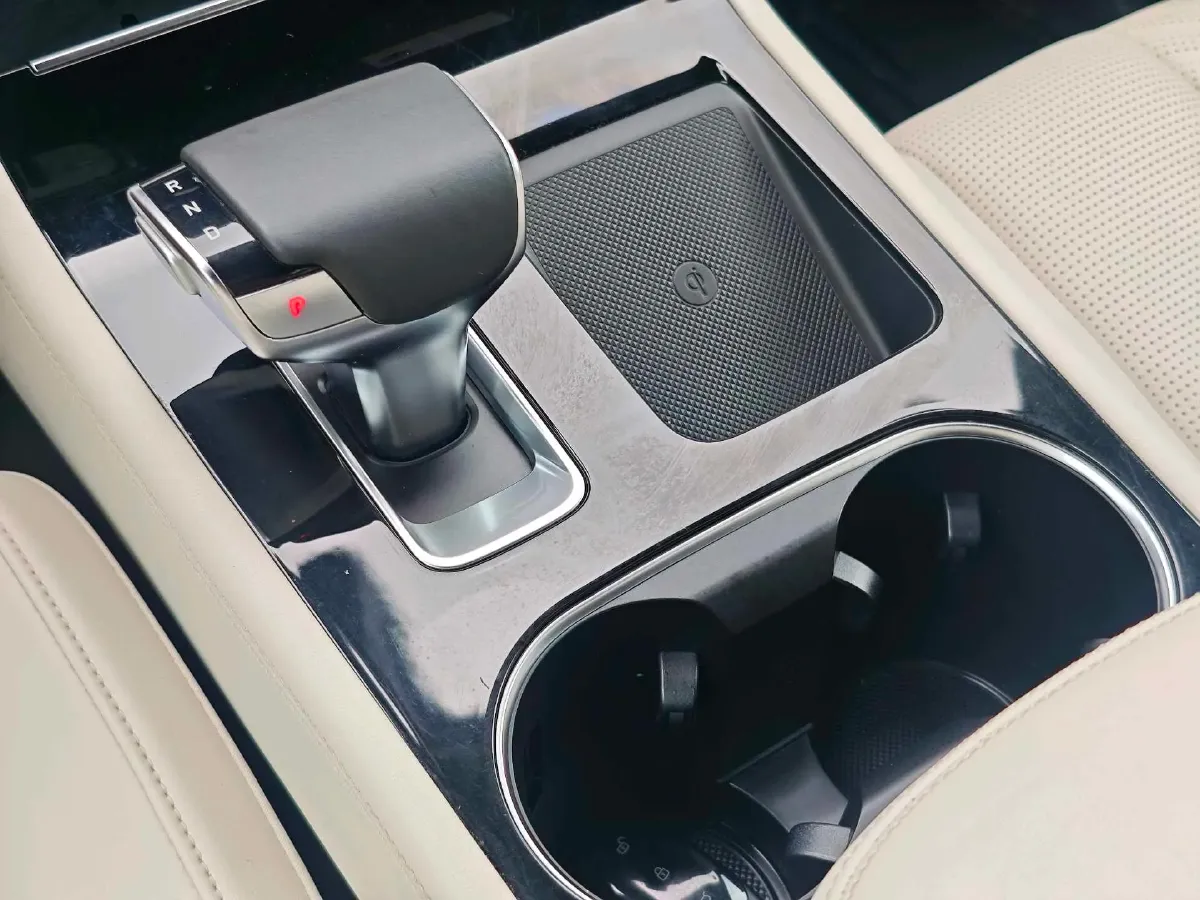 2020 Li ONE Range Extended 131HP REEV 40.5KWH,autocango,china used car exporter,china ev exporter,chinese used car exporter,chinese used ev exporter