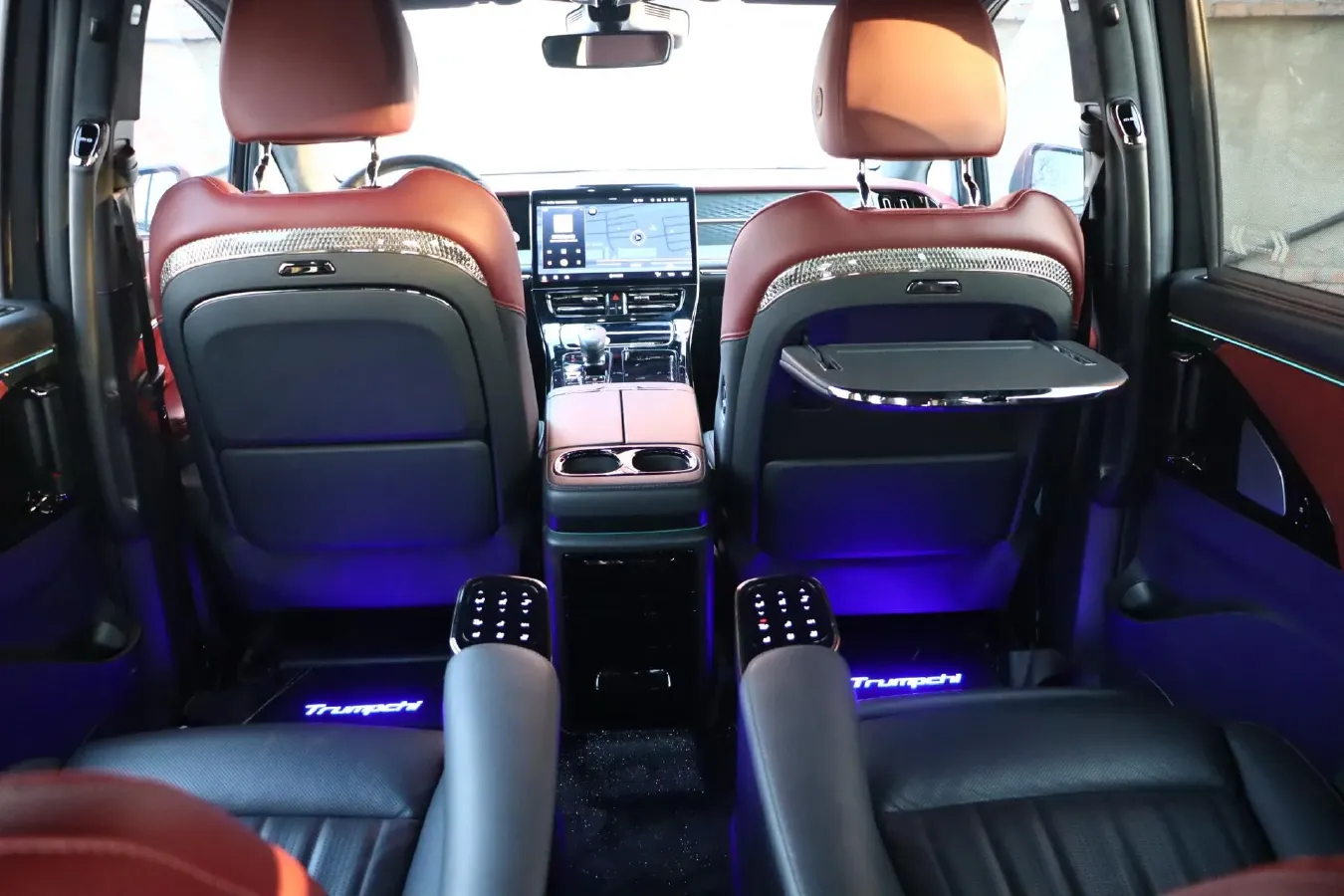 2023 GAC Trumpchi M8 2.0T 252HP L4 8AT,autocango,china used car exporter,china ev exporter,chinese used car exporter,chinese used ev exporter