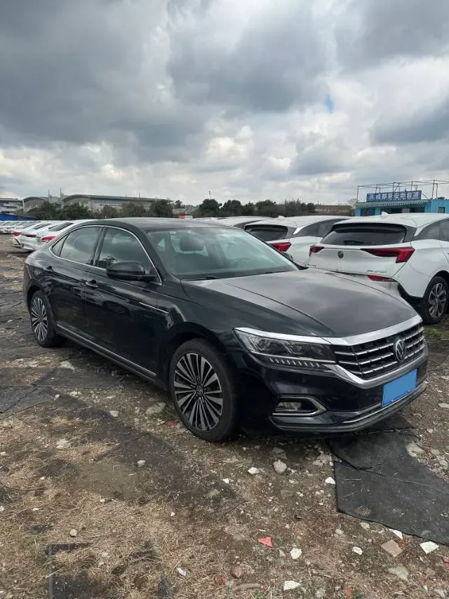 2019 Volkswagen Passat 2.0T 186HP L4 7DCT,autocango,china used car exporter,china ev exporter,chinese used car exporter,chinese used ev exporter